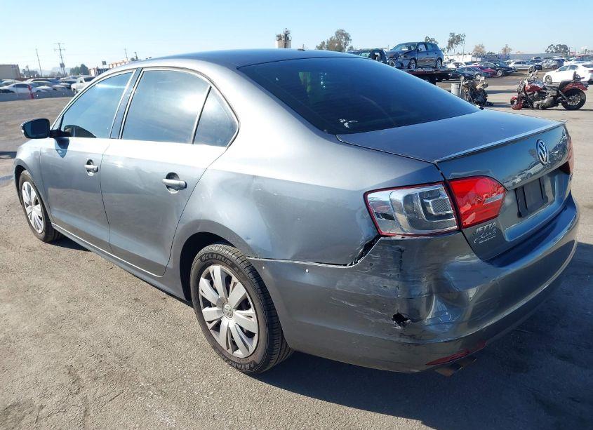 Photo 3 of 2013 Volkswagen Jetta 2.5L SE (VIN 3VWDP7AJXDM384091)