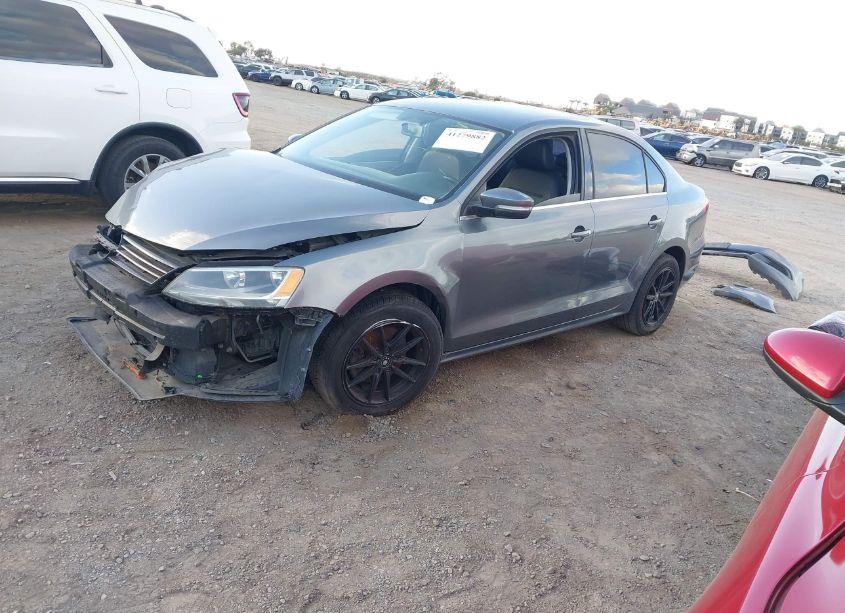 Photo 2 of 2013 Volkswagen Jetta 2.5L SE (VIN 3VWDP7AJXDM414481)