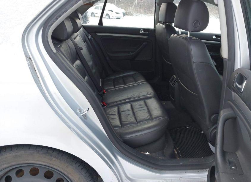 Photo 8 of 2006 Volkswagen Jetta TDI (VIN 3VWDT71K36M713589)