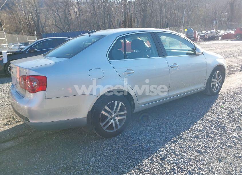 Photo 4 of 2006 Volkswagen Jetta TDI (VIN 3VWDT71K96M816015)