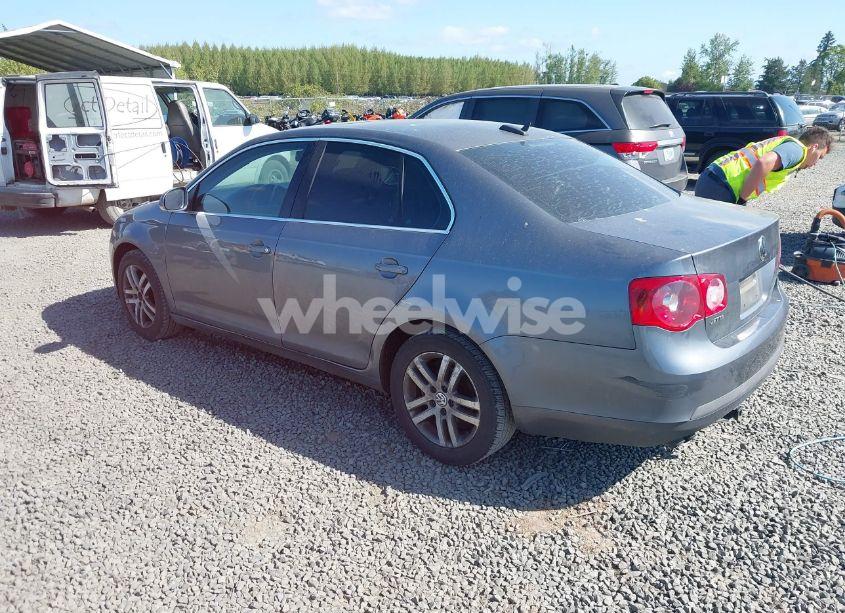 Photo 3 of 2006 Volkswagen Jetta TDI (VIN 3VWDT81K76M707770)