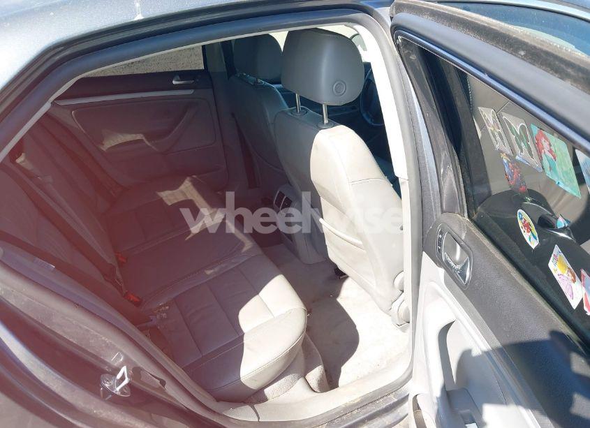 Photo 8 of 2006 Volkswagen Jetta TDI (VIN 3VWDT81K76M707770)