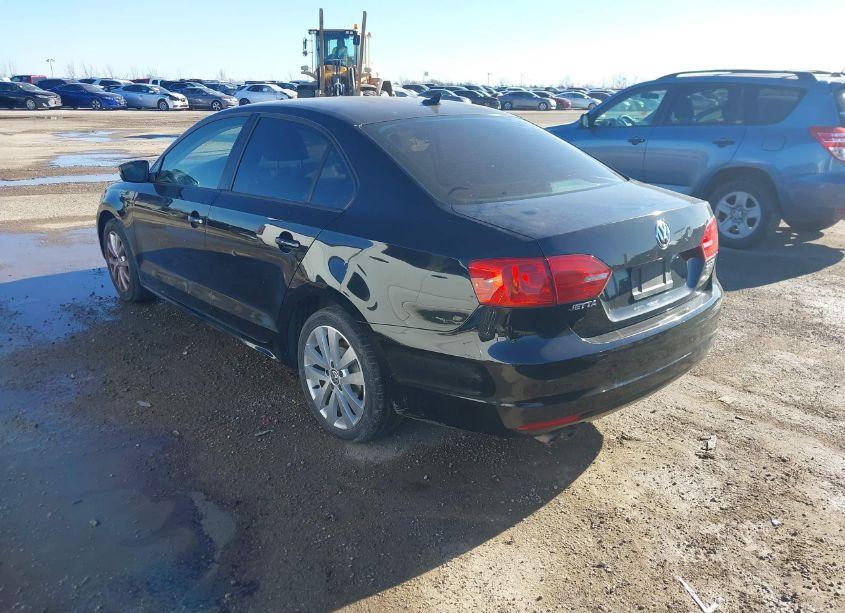 Photo 3 of 2011 Volkswagen Jetta 2.5L SE (VIN 3VWDX7AJ0BM013454)