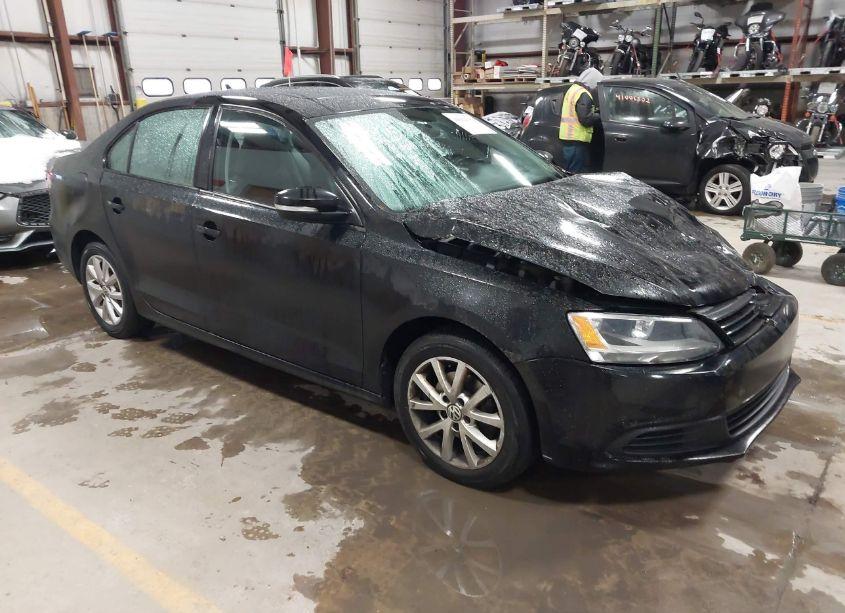 2011 Volkswagen Jetta 2.5L SE (VIN 3VWDX7AJ0BM307369) main photo