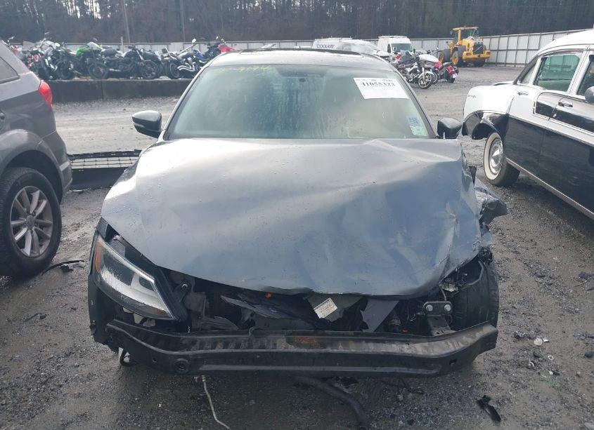 Photo 13 of 2011 Volkswagen Jetta SE (VIN 3VWDX7AJ0BM339206)