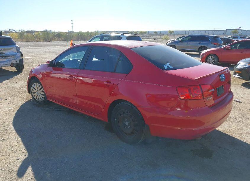 Photo 3 of 2011 Volkswagen Jetta 2.5L SE (VIN 3VWDX7AJ0BM399745)