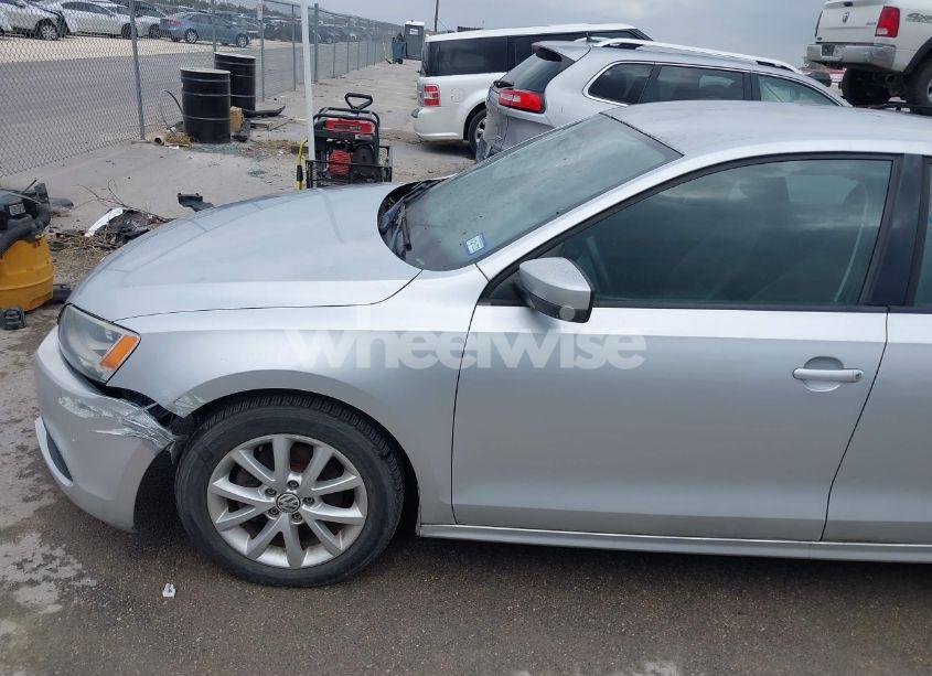 Photo 12 of 2012 Volkswagen Jetta 2.5L SE (VIN 3VWDX7AJ0CM304909)