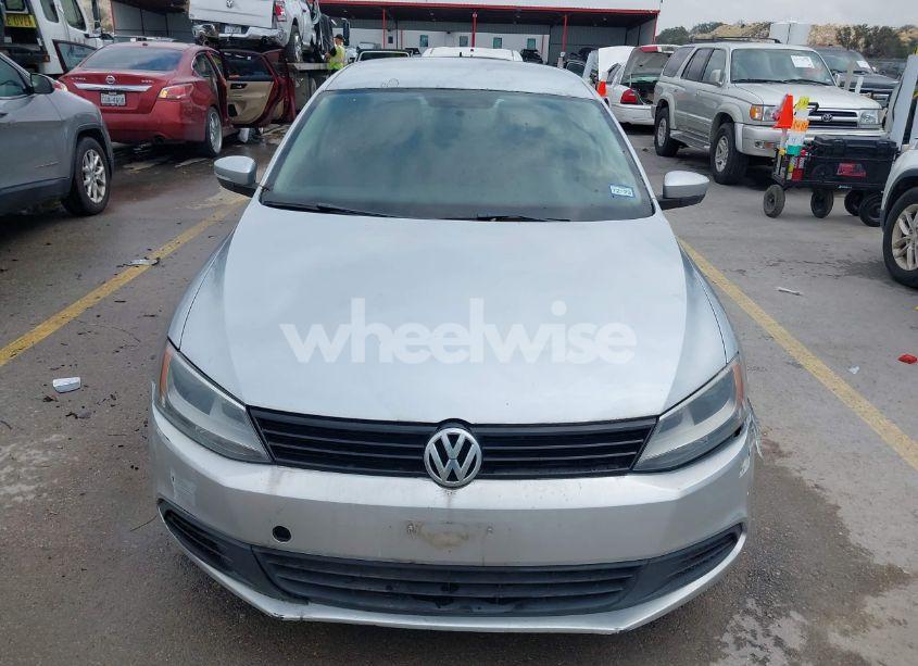 Photo 6 of 2012 Volkswagen Jetta 2.5L SE (VIN 3VWDX7AJ0CM304909)
