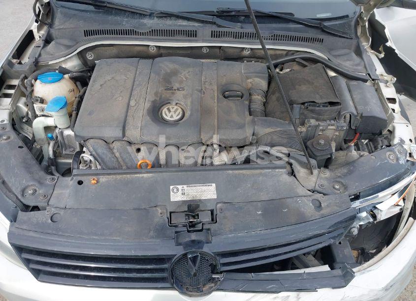 Photo 10 of 2012 Volkswagen Jetta 2.5L SE (VIN 3VWDX7AJ0CM311956)