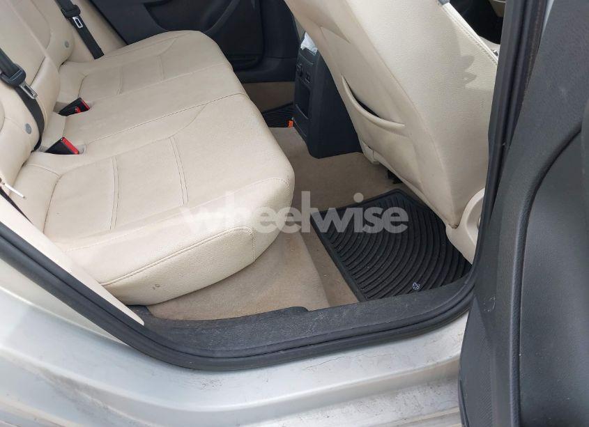 Photo 8 of 2012 Volkswagen Jetta 2.5L SE (VIN 3VWDX7AJ0CM311956)