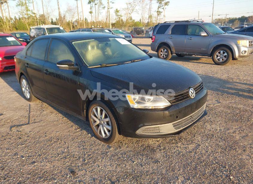 2012 Volkswagen Jetta 2.5L SE (VIN 3VWDX7AJ0CM340552) main photo