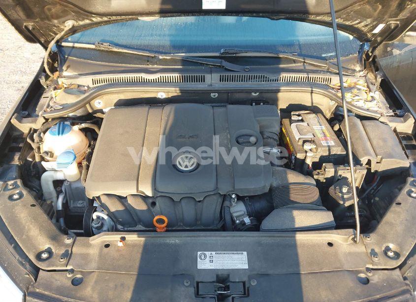 Photo 10 of 2012 Volkswagen Jetta 2.5L SE (VIN 3VWDX7AJ0CM340552)