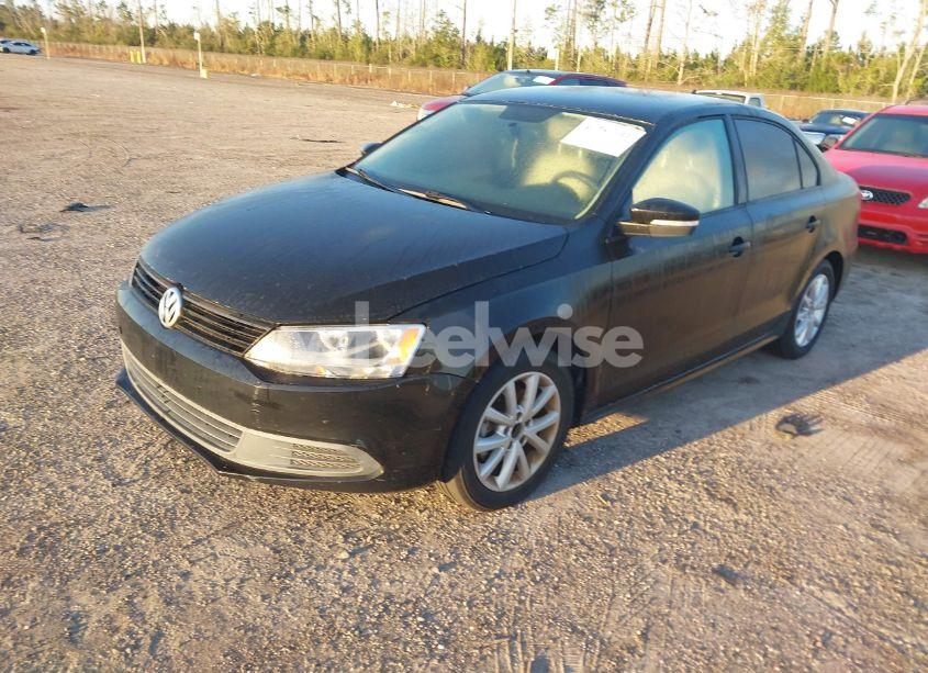 Photo 2 of 2012 Volkswagen Jetta 2.5L SE (VIN 3VWDX7AJ0CM340552)