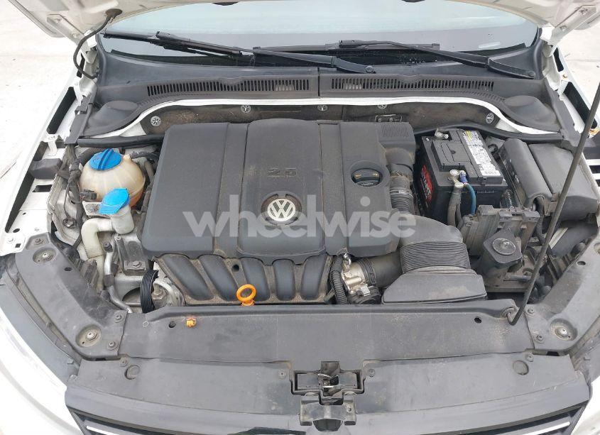 Photo 10 of 2013 Volkswagen Jetta 2.5L SE (VIN 3VWDX7AJ0DM254062)
