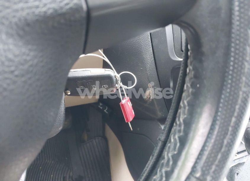 Photo 11 of 2013 Volkswagen Jetta 2.5L SE (VIN 3VWDX7AJ0DM254062)