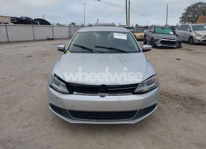 Photo 12 of 2013 Volkswagen Jetta 2.5L SE (VIN 3VWDX7AJ0DM384908)