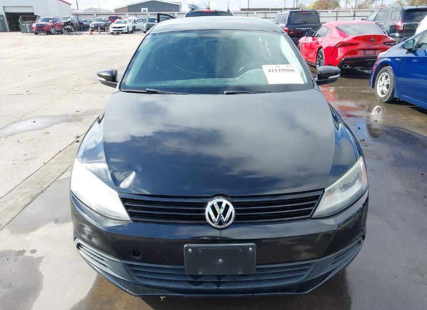 Photo 13 of 2011 Volkswagen Jetta 2.5L SE (VIN 3VWDX7AJ1BM310975)
