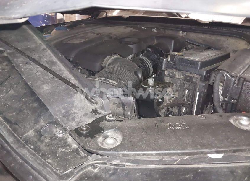 Photo 10 of 2011 Volkswagen Jetta 2.5L SE (VIN 3VWDX7AJ1BM320275)