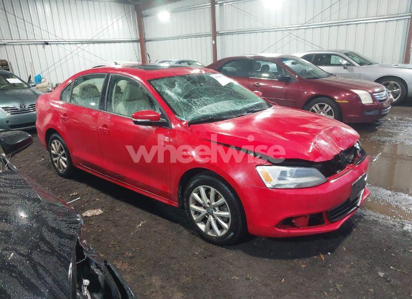 2012 Volkswagen Jetta 2.5L SE (VIN 3VWDX7AJ1CM388464) main photo