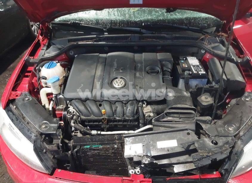 Photo 10 of 2012 Volkswagen Jetta 2.5L SE (VIN 3VWDX7AJ1CM388464)