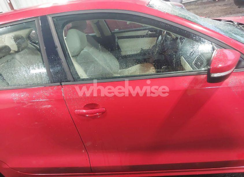 Photo 13 of 2012 Volkswagen Jetta 2.5L SE (VIN 3VWDX7AJ1CM388464)