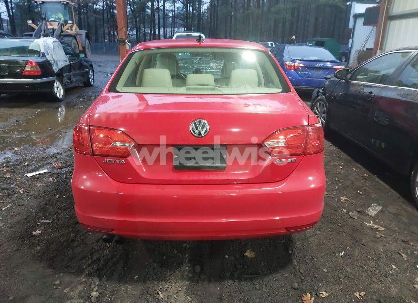 Photo 16 of 2012 Volkswagen Jetta 2.5L SE (VIN 3VWDX7AJ1CM388464)