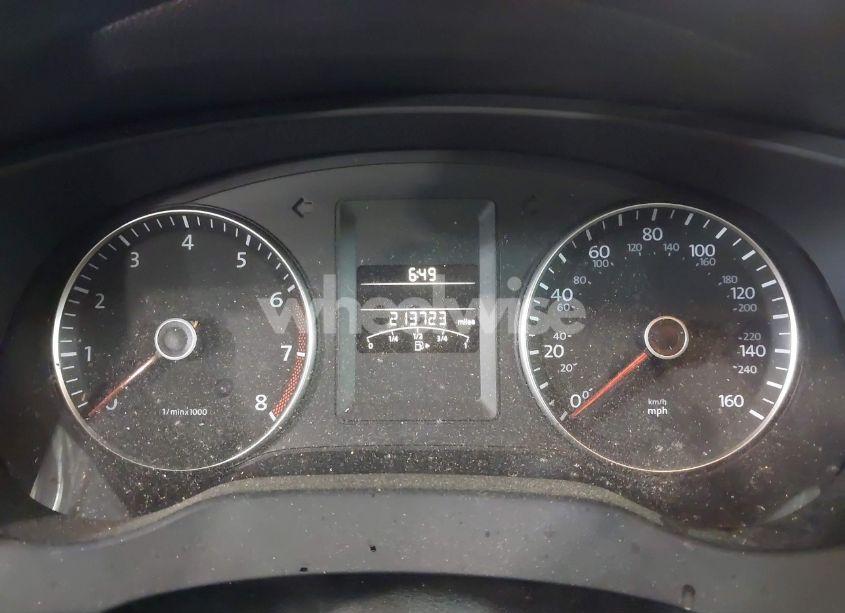 Photo 7 of 2012 Volkswagen Jetta 2.5L SE (VIN 3VWDX7AJ1CM388464)