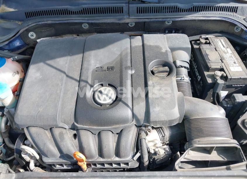 Photo 10 of 2012 Volkswagen Jetta 2.5L SE (VIN 3VWDX7AJ1CM389470)