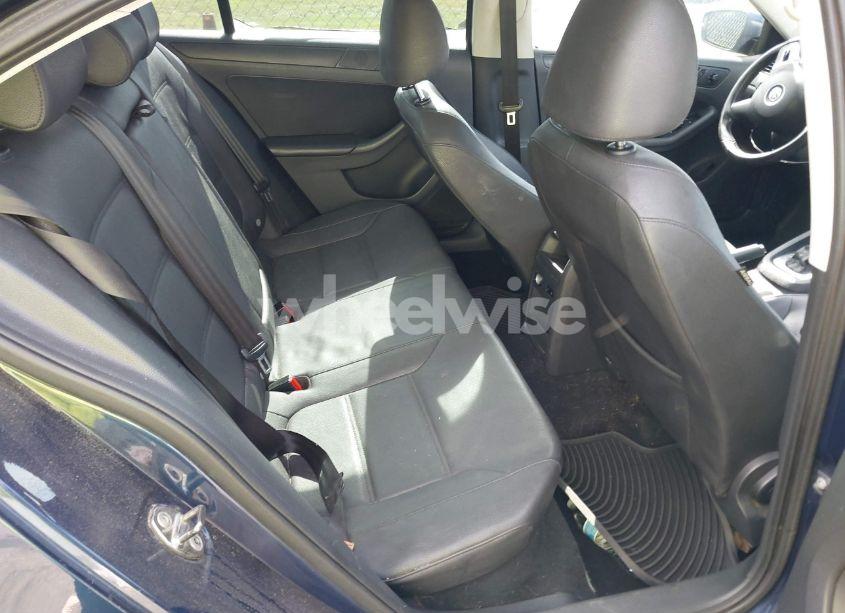 Photo 8 of 2012 Volkswagen Jetta 2.5L SE (VIN 3VWDX7AJ1CM389470)