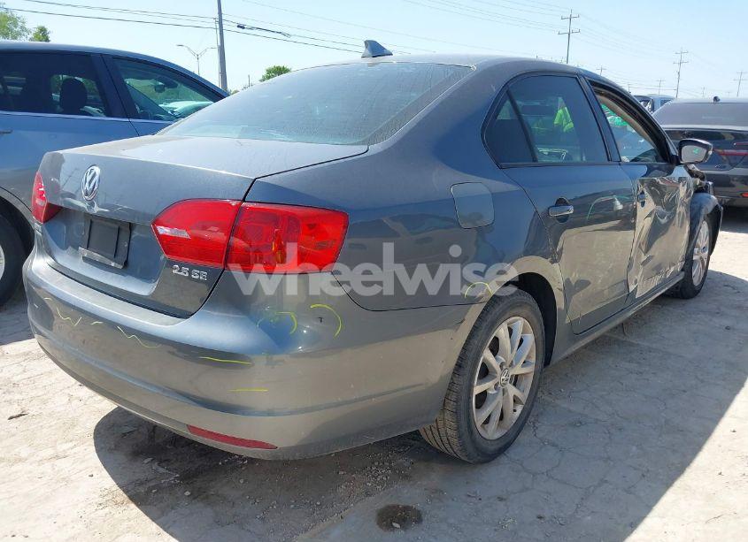 Photo 4 of 2012 Volkswagen Jetta 2.5L SE (VIN 3VWDX7AJ1CM459162)