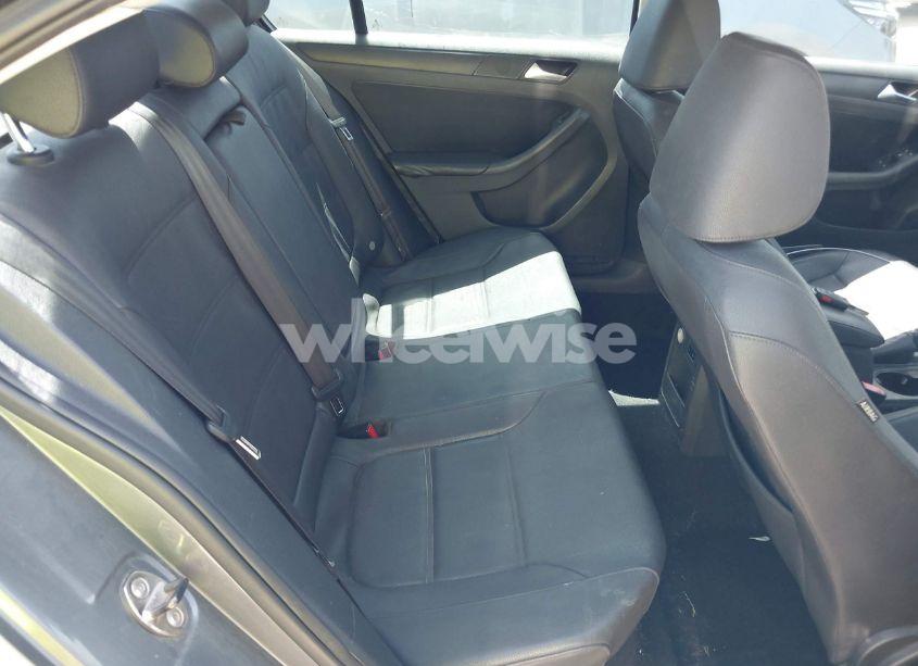 Photo 8 of 2012 Volkswagen Jetta 2.5L SE (VIN 3VWDX7AJ1CM459162)