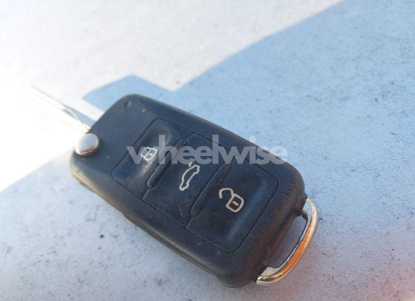 Photo 11 of 2013 Volkswagen Jetta 2.5L SE (VIN 3VWDX7AJ1DM253518)