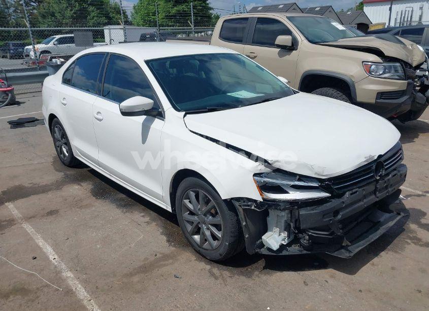 2013 Volkswagen Jetta 2.5L SE (VIN 3VWDX7AJ1DM319114) main photo