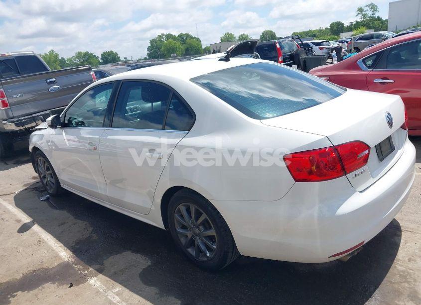 Photo 14 of 2013 Volkswagen Jetta 2.5L SE (VIN 3VWDX7AJ1DM319114)