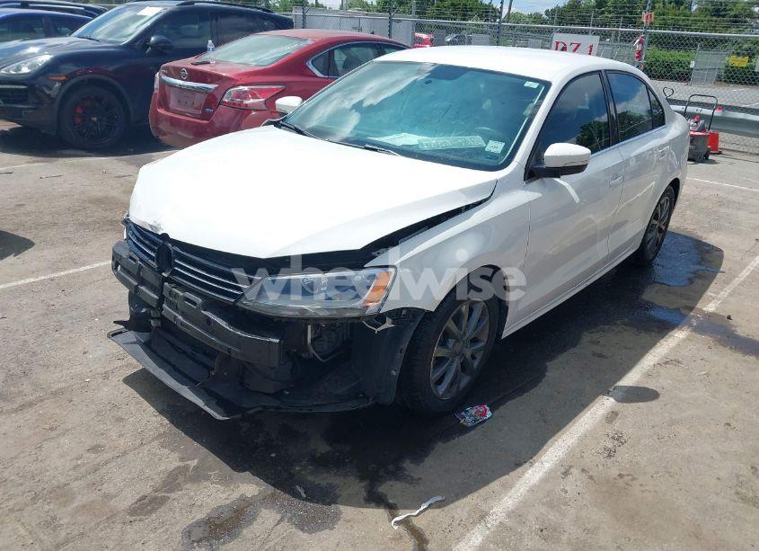 Photo 2 of 2013 Volkswagen Jetta 2.5L SE (VIN 3VWDX7AJ1DM319114)