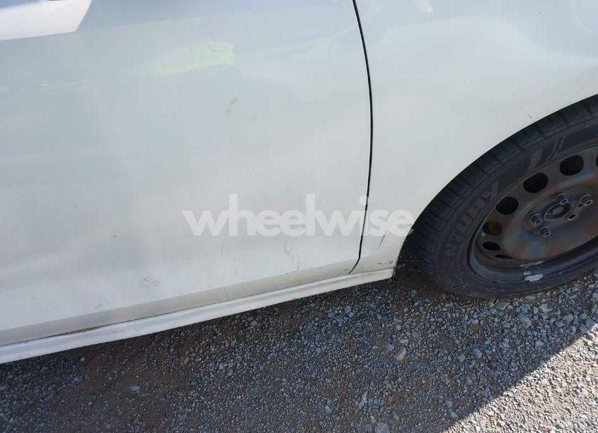 Photo 6 of 2011 Volkswagen Jetta 2.5L SE (VIN 3VWDX7AJ2BM088849)