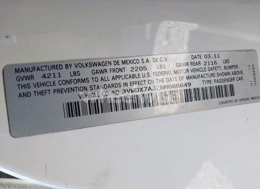 Photo 9 of 2011 Volkswagen Jetta 2.5L SE (VIN 3VWDX7AJ2BM088849)