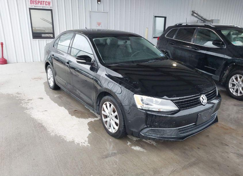 2012 Volkswagen Jetta 2.5L SE (VIN 3VWDX7AJ2CM341928) main photo