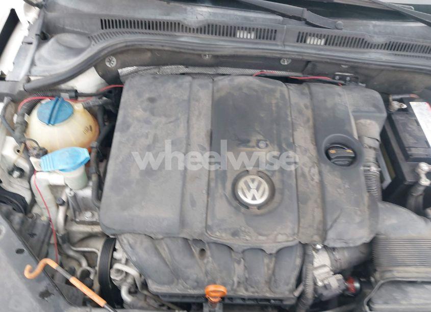 Photo 10 of 2012 Volkswagen Jetta 2.5L SE (VIN 3VWDX7AJ2CM361273)