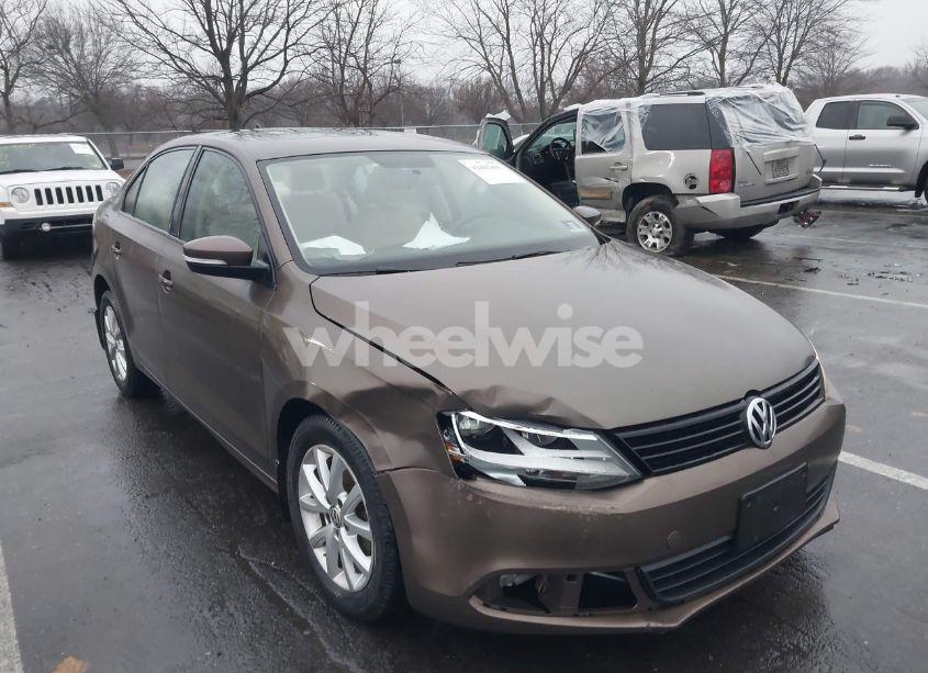 Photo 6 of 2012 Volkswagen Jetta 2.5L SE (VIN 3VWDX7AJ2CM385153)