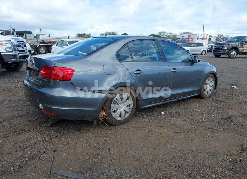 Photo 4 of 2012 Volkswagen Jetta 2.5L SE (VIN 3VWDX7AJ2CM420502)