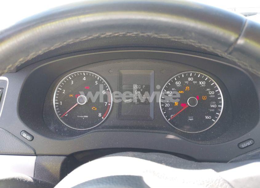 Photo 7 of 2013 Volkswagen Jetta 2.5L SE (VIN 3VWDX7AJ2DM255391)