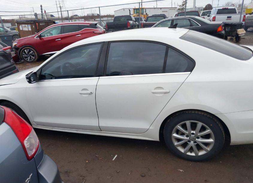 Photo 15 of 2013 Volkswagen Jetta 2.5L SE (VIN 3VWDX7AJ2DM288682)