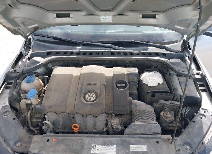 Photo 10 of 2013 Volkswagen Jetta 2.5L SE (VIN 3VWDX7AJ2DM365275)