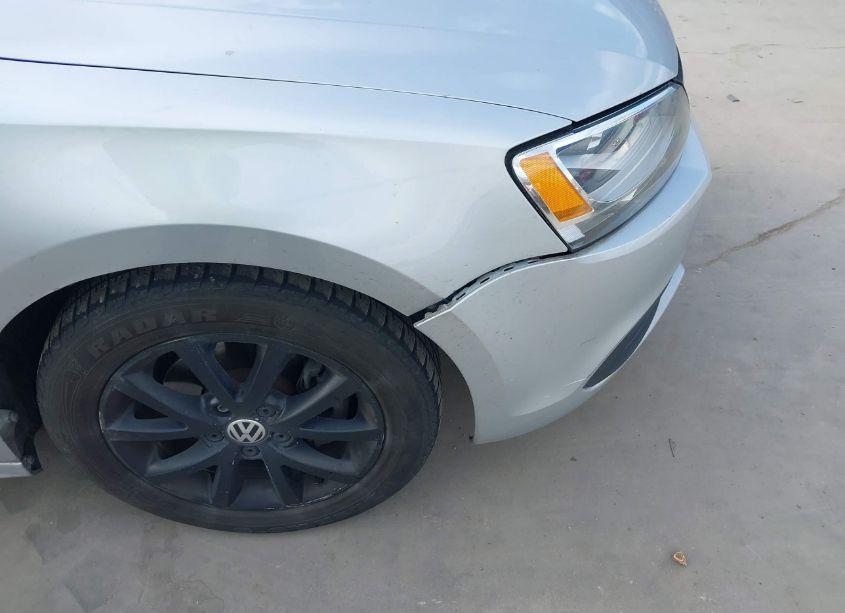 Photo 12 of 2013 Volkswagen Jetta 2.5L SE (VIN 3VWDX7AJ2DM365275)