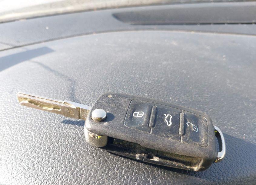 Photo 11 of 2011 Volkswagen Jetta 2.5L SE (VIN 3VWDX7AJ3BM321377)