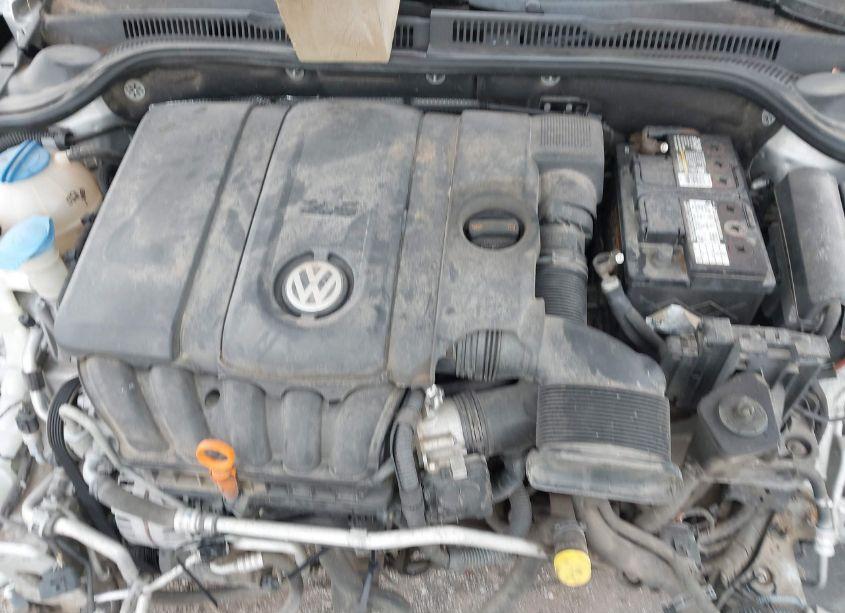 Photo 10 of 2012 Volkswagen Jetta 2.5L SE (VIN 3VWDX7AJ3CM321607)