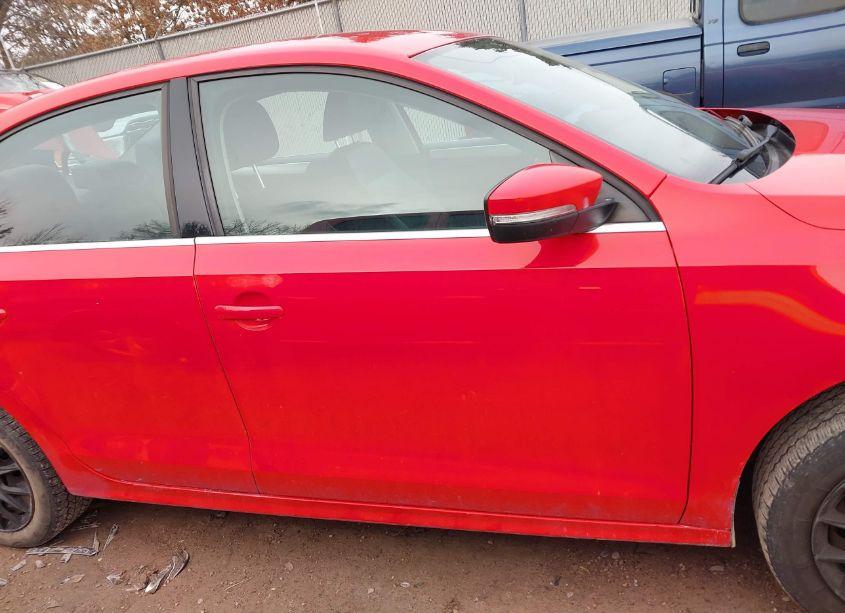 Photo 13 of 2013 Volkswagen Jetta 2.5L SE (VIN 3VWDX7AJ3DM253522)