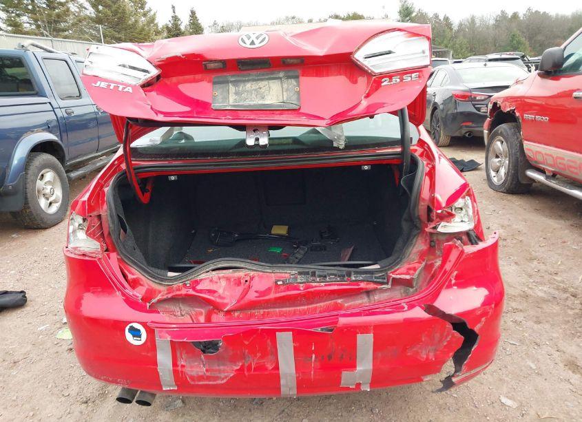 Photo 16 of 2013 Volkswagen Jetta 2.5L SE (VIN 3VWDX7AJ3DM253522)