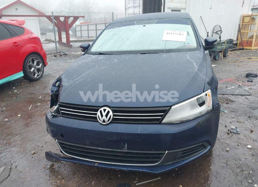 Photo 13 of 2013 Volkswagen Jetta 2.5L SE (VIN 3VWDX7AJ3DM267839)